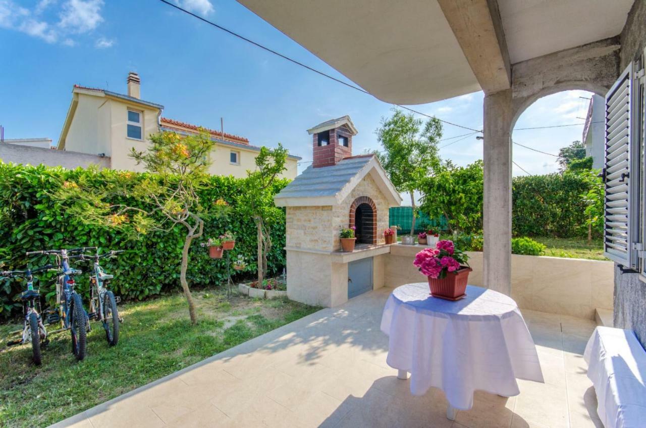 Holiday Apartment With Garden Kastela Exterior photo