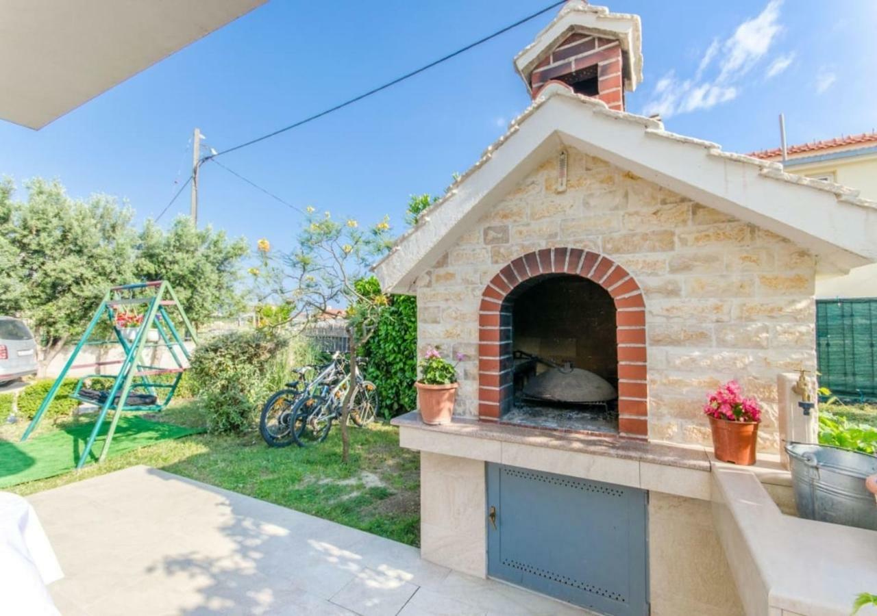 Holiday Apartment With Garden Kastela Exterior photo